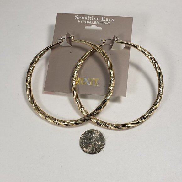 Women's Stunning Gold tone Twisted Design Big Hoop Earrings - 2.75" in Diameter - Picture 6 of 7